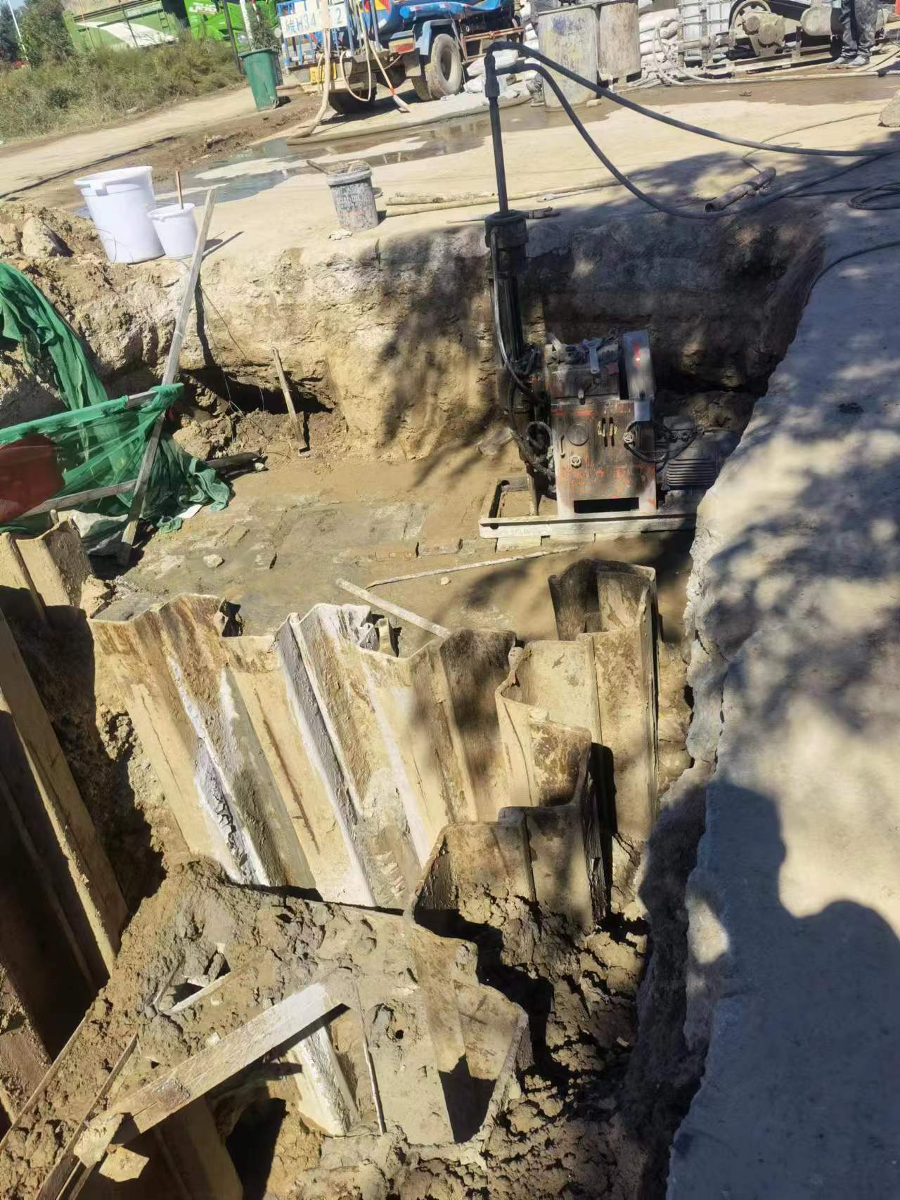 阜宁基坑隧道止水帷幕桩底钻孔高压注浆